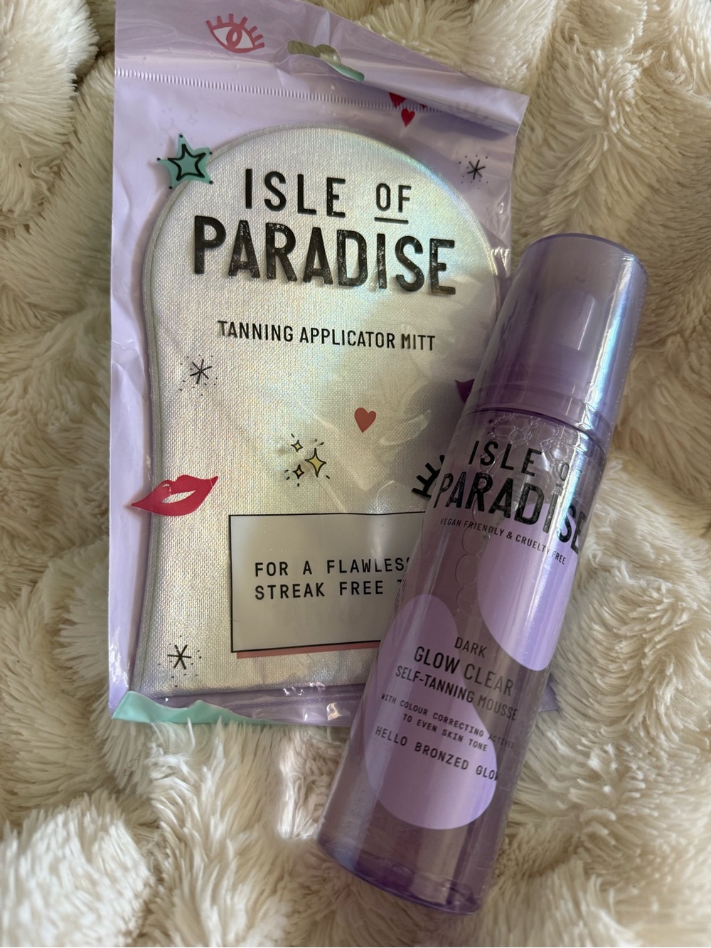 Isle of Paradise  Tanning Mitt & Glow Clear Self-Tanning Mousse-dark